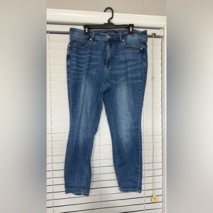 Judy Blue Skinny Blue Jeans with Distressed Look